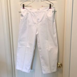 Croft and Barrow White Capris Size 12